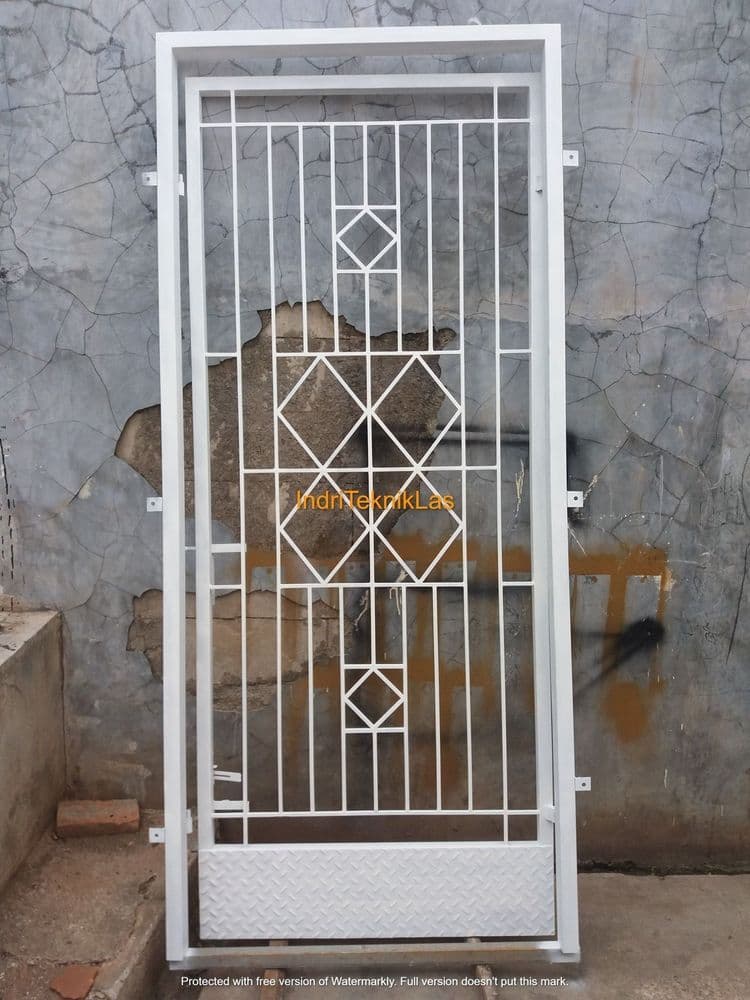 Bengkel Las Pintu Besi di Bekasi